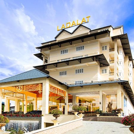 Ladalat Hotel Exterior foto